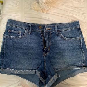 medium wash jean shorts